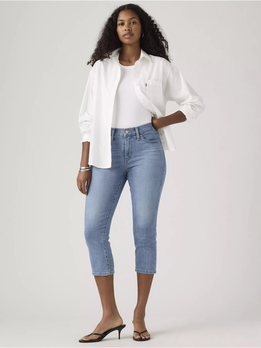 Levi’s 311 Shaping Skinny Capri Jeans Size 26 Light Wash Cropped Denim